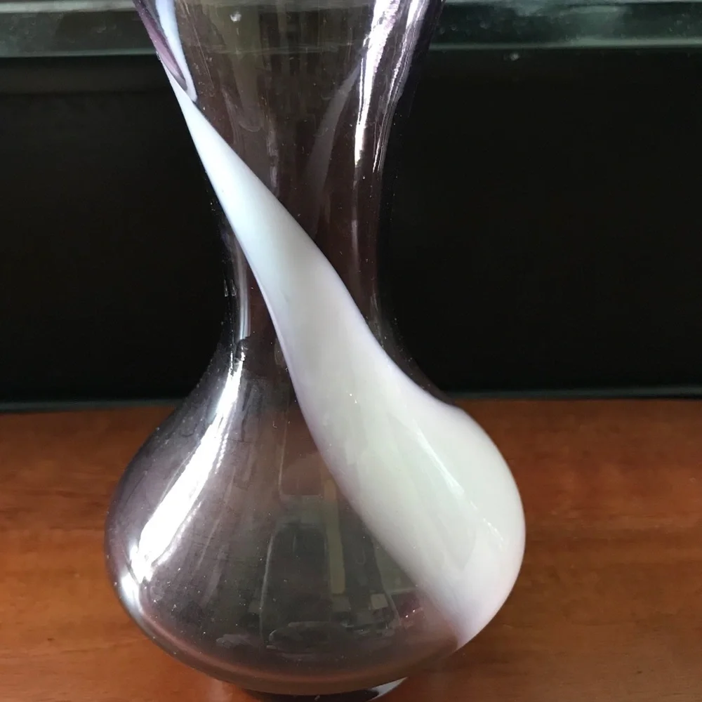 Purple Swirl Vase - Picture 3 of 5